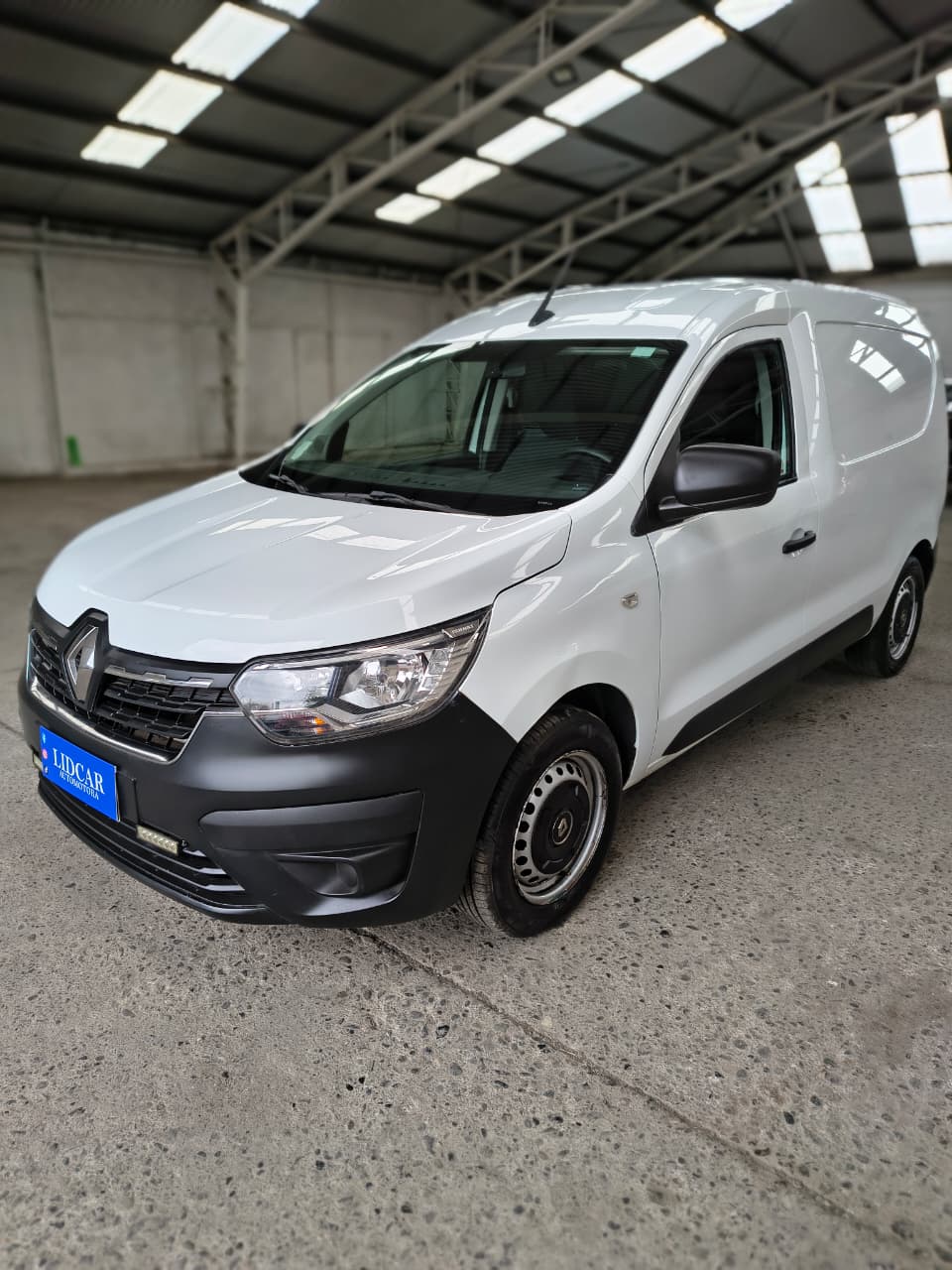 Renault Express Zen — foto 16 de 18