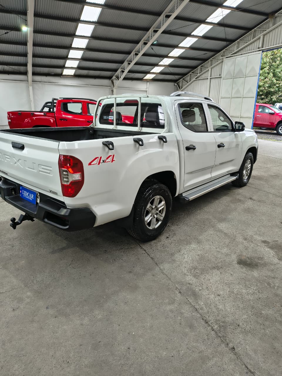 Maxus T60 — foto 17 de 19